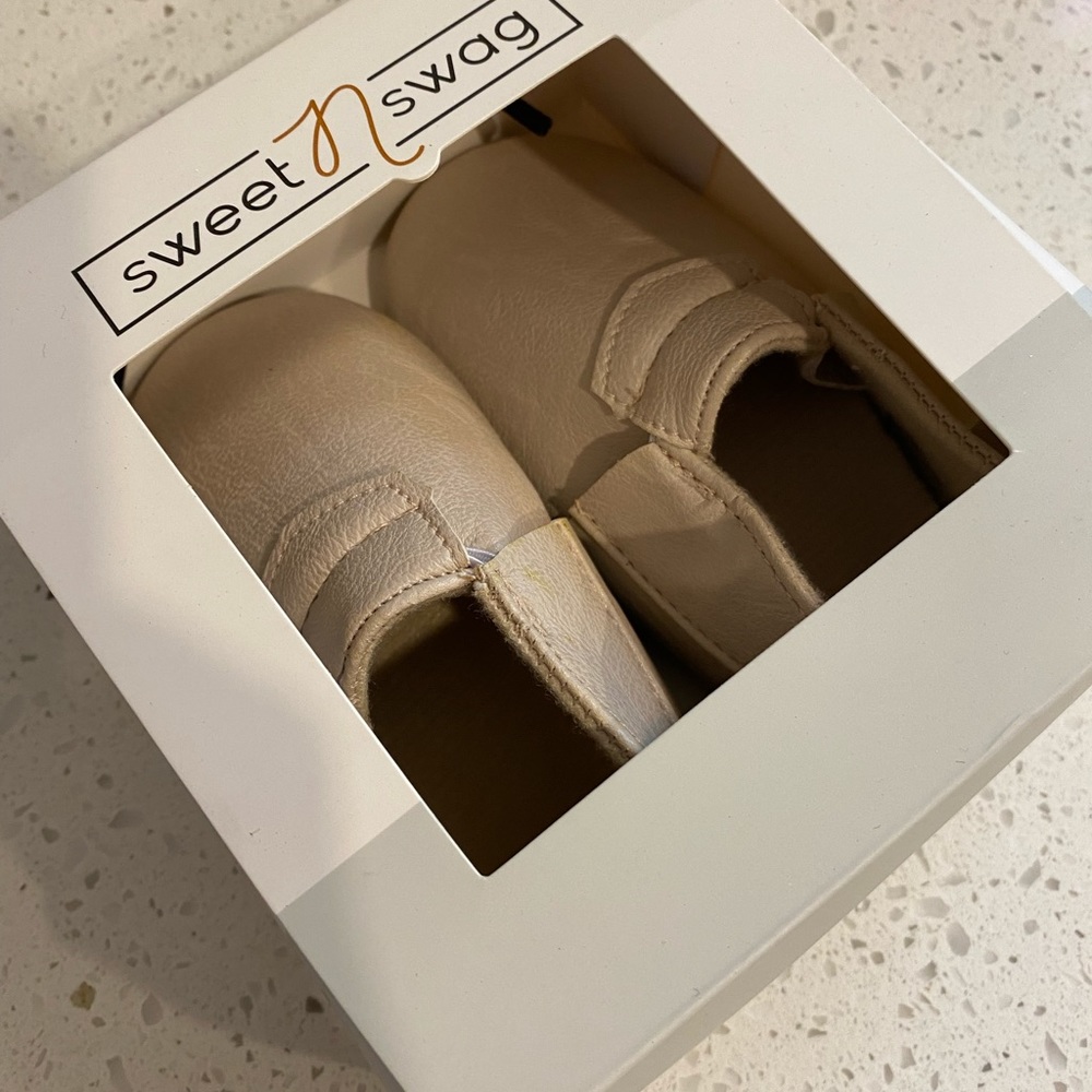 NWT Sweet n Swag baby moccasins